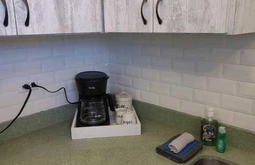Santurce House | Local Experience! 5 Minutes to Beach; Solar + Cistern
