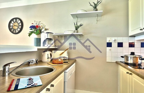 Guilvinec Apartment | LocaLise - Apartment A15 on 1st floor with sea view
