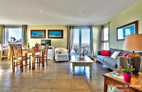 Guilvinec Apartment | LocaLise - D80 - La villa Blanche - Côté plage - 2ème étage - Wifi inclus - Draps inclus - Animaux bienvenus