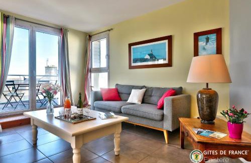 Guilvinec Apartment | LocaLise - D80 - La villa Blanche - Côté plage - 2ème étage - Wifi inclus - Draps inclus - Animaux bienvenus