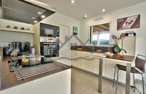 Guilvinec House | LocaLise - M11 - Ty Gwennili - Maison de plain pied avec terrain entièrement clôturé - Accès plage et centre à pied - Wifi inclus - Draps inclus - Animaux non admis
