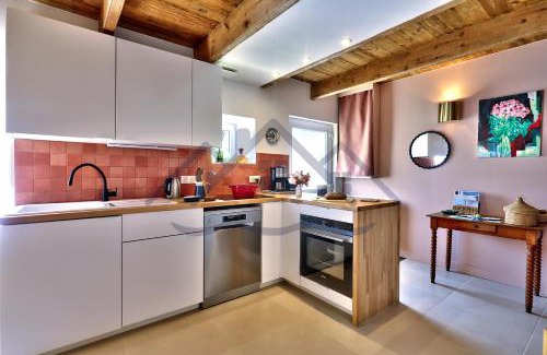Guilvinec House | LocaLise - M6B - Ty pompon, - Maison de vacances dans le centre du Guilvinec - extérieur clos - wifi inclus - animaux bienvenus - à deux pas des plages et du port du Guilvinec