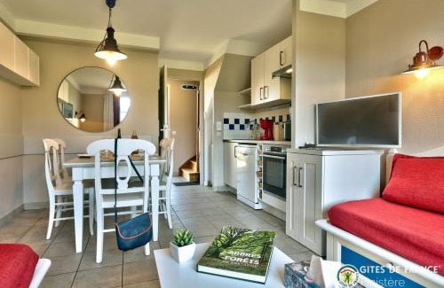 Guilvinec House | LocaLise - Maison E4 au Guilvinec - A 20m de la mer avec jardin et piscine - Tout à pied, plages, port, centre, commerces, marché - Wifi inclus - Linge de lit inclus - Animaux bienvenus
