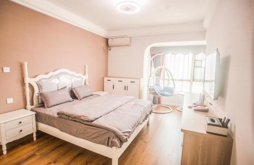 Liangqing District Apartment | Locals Apartment Place 28