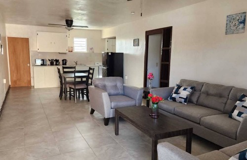 Estate Lindbergh Bay Apartment | Locals In Paradise apt. 3. 2rooms 1 min from the airport, beach, restaurants.n