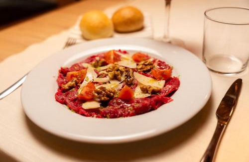 Mandello del Lario Hotel | Locanda Alberti