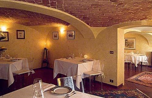 Cocconato Hotel | Locanda Martelletti