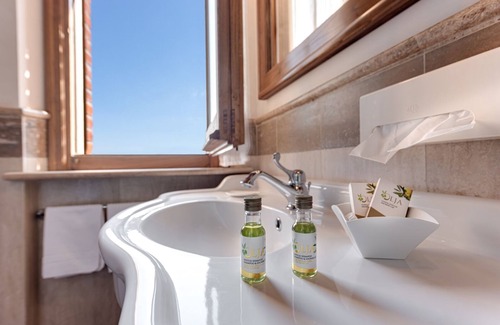 Pozzuolo Hotel | Locanda Poggioleone
