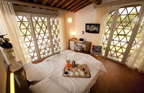 San Giuliano Terme Hotel | Locanda Sant'Agata