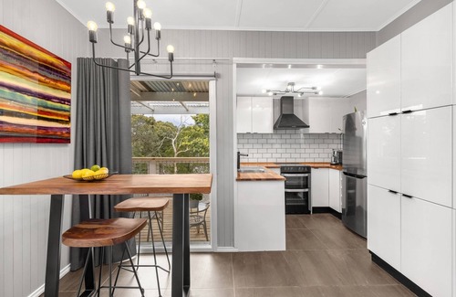 Hepburn Springs Cottage | Locarno Cottage at Hepburn Mineral Springs Reserve