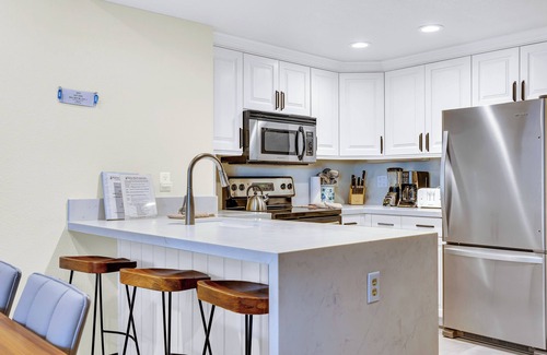 Downtown Park City Condo | Located directly on Main Street and 1/2 block from Town Lift! Recently updated and cozy as can be!