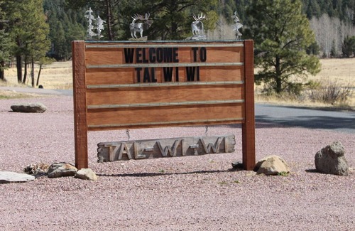 Alpine Apartment | Located in beautiful Alpine, AZ at the historic Tal-wi-wi lodge.