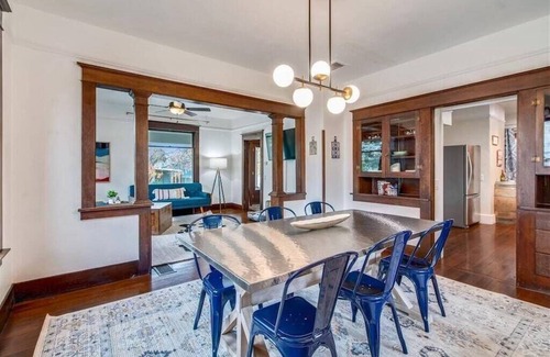 McMinnville House | Located in Downtown Mac | Dog Friendly | Firepit