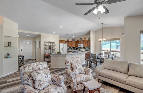 Cottonwood House | Located in Historic Cottonwood - Newly Renovated