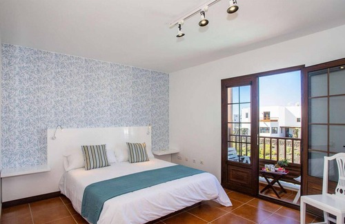 Tinajo House | Located in La Vegueta, a small, traditional Spanish village in the famous volcanic countryside betwe