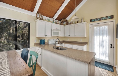 St. Simons Island House | Located in Sea Palms with beautiful Marsh views!