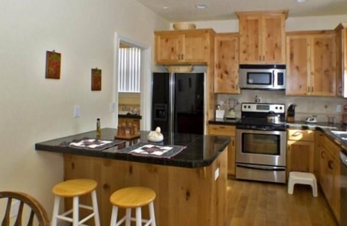 Lincoln City House | Located in the heart of Lincoln City