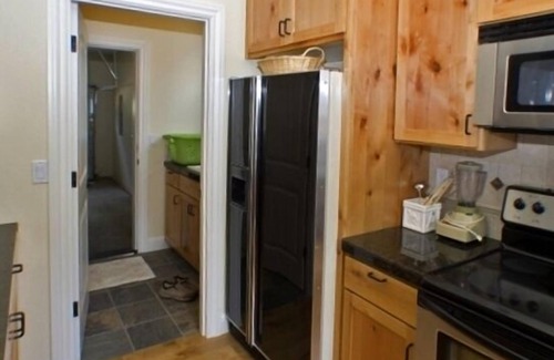 Lincoln City House | Located in the heart of Lincoln City