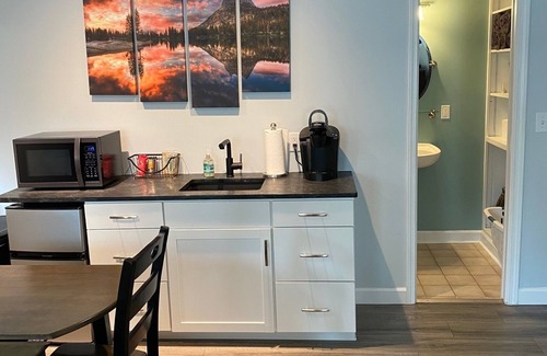 Lexington Cottage | Located in the heart of Lexington Historic District