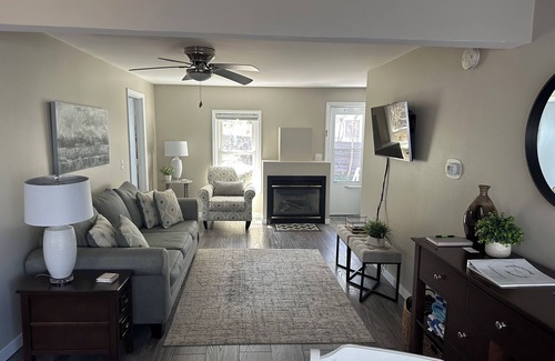 Saugatuck House | Located in the heart of Downtown Saugatuck