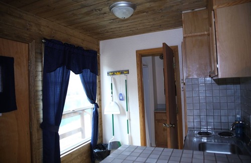 Red River Cabin | Located on our Private Fishing Pond