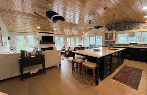 Sebascodegan Island House | Located on Rich Cove in Cundy's Harbor, Maine!