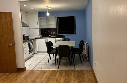 Belfast City Centre Apartment | Located Walk in distance to city center and all bars and restaurant.