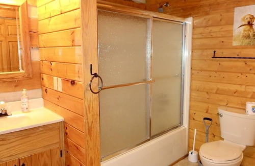 Luray Cabin | Located within one mile of Luray Caverns- Stunning Deer Country Log Cabin!
