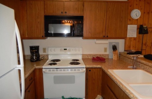 Big Sky Condo | LOCATION! 2 Bed/2Bath Condo w/Loft (Sleeps 8) THE VIEWS AND CONVENIENCE!