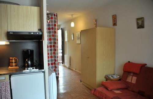 Le Lauzet-Ubaye Apartment | location 4 pers Angélique t 2 résidence les bords du lac lac