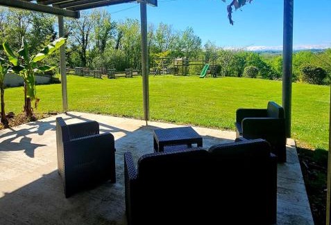 Madiran Apartment | Location avec vue sur Pyrénées