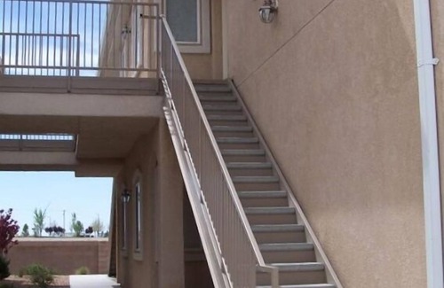 Vista Del Norte Alliance Condo | Location- Centrally Located Condo (Gated) - Sandia Mtn View