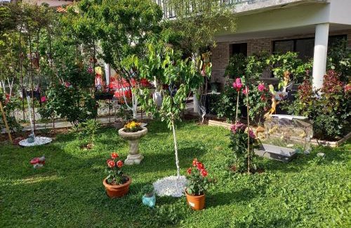 Fontaine Lestang-Bagatelle-Papus-Tabar-Bordelongue House | Location chambre chez Fadila Alouane