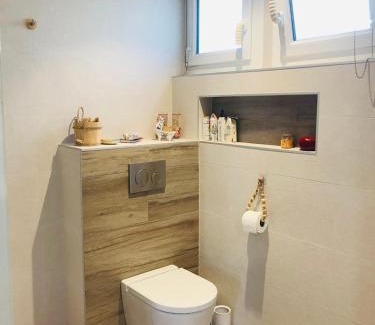 Fontaine Lestang-Bagatelle-Papus-Tabar-Bordelongue House | Location chambre chez Fadila Alouane