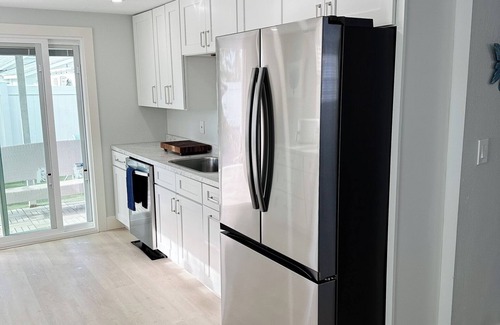 Anna Maria House | LOCATION, COMPLETE REHAB 1/1. Great pool, close to beaches, twin family rooms!