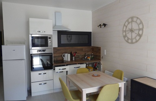 Lamalou-les-Bains Apartment | Location Curiste. Appartement au Rez-de-chaussé. A 2mn du Centre de Cure