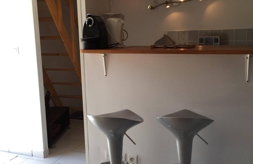 Le Muy House | LOCATION DUPLEX 4 PERS. 45M2 NEAR SAINTE MAXIME VAR .IDEALEMENT LOCATED .