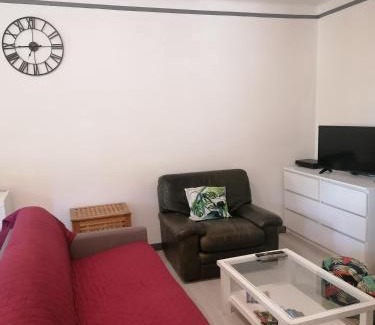 Sarrians Apartment | Location& gîtes