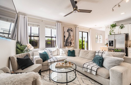 Courier City - Oscawana House | Location HydePark-SoHo-Downtown Free Park