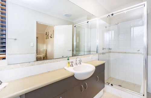 South Perth Apartment | Location is everything with this South Perth townhouse. Free WIFI and parking.