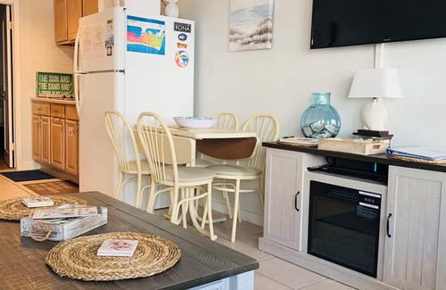Wildwood Crest Condo | LOCATION!LOCATION! Oceanfront Complex, Kid Friendly, Free Wi-fi,Sheets Includedn