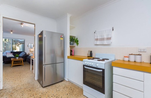 Mosman Park House | Location, location, location! Mosman Park Townhouse with a sunny courtyard!