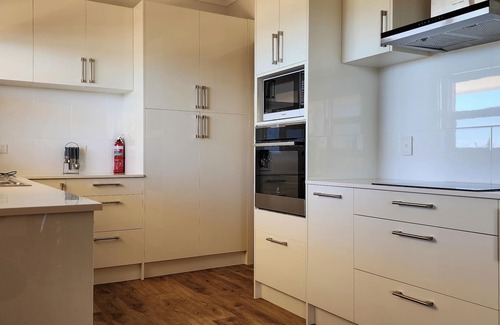 Ripon House | Location, Location, Location - Bayview Holiday House