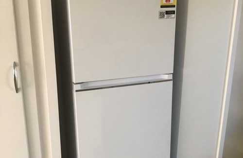 Newington Apartment | Location, location, location !