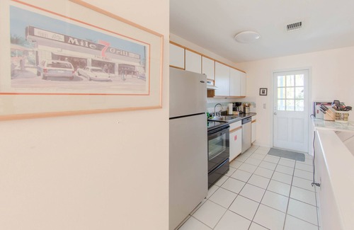 Truman Annex Condo | Location, Location, Location! Downtown Key West - Truman Annex!