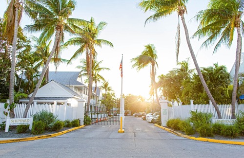 Truman Annex Condo | Location, Location, Location! Downtown Key West - Truman Annex!