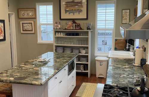 Seaside House | Location, Location, Location - Perfect for any group for any occasion