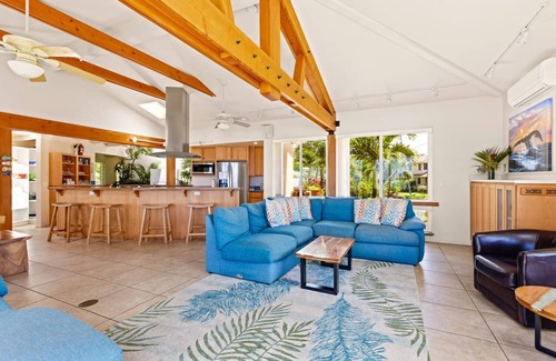 Poipu House | LOCATION! LOCATION! LOCATION!nBoogie Board at Brennecke's Beach!