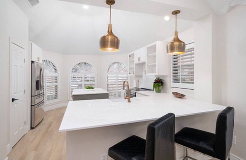 Addison House | Location, location! Modern updated Home in the Heart of Addision!