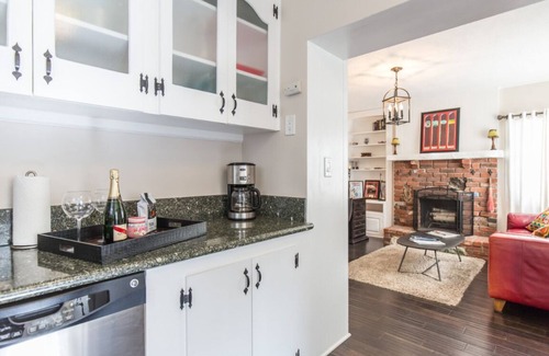 Studio City House | Location, location. Stunning Cape Cod 1 bedroom house, done to the nines